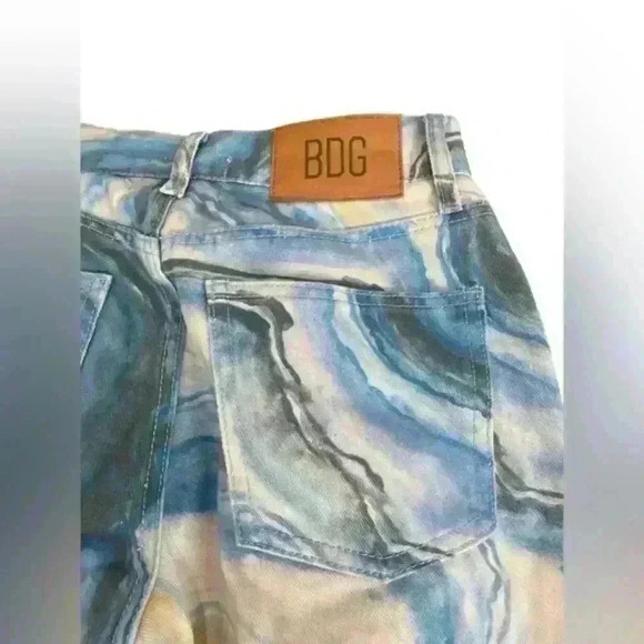 Urban Outfitters BDG '90s‎ Mid Rise Bootcut Jean in Blue Multi Size 24 Flare - Picture 15 of 15